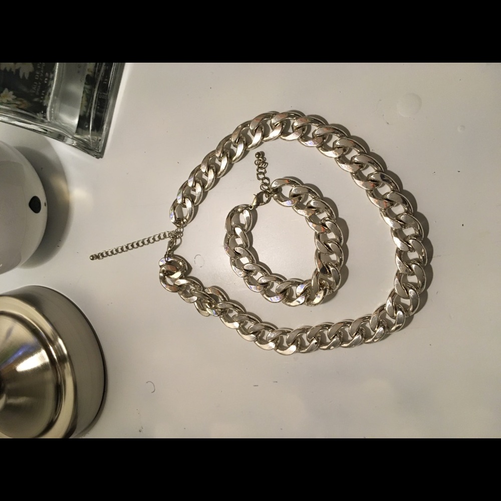 Necklace/bracelet set